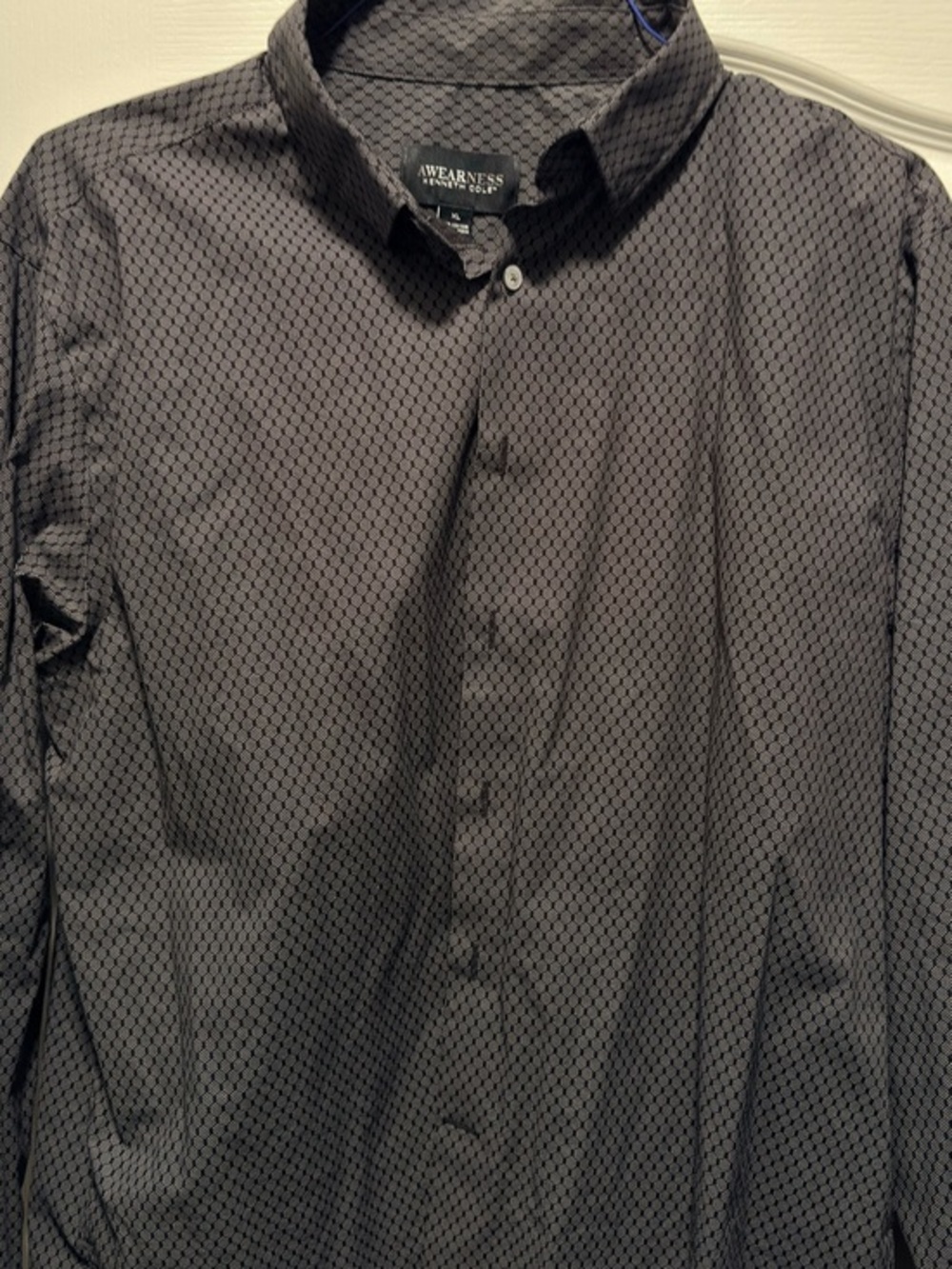 Kenneth Cole Men’s Black Patterned Dress Shirt